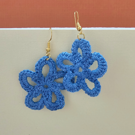 Blue Daisy Crochet Earring