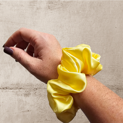 Scrunchie - Yellow Wrist View