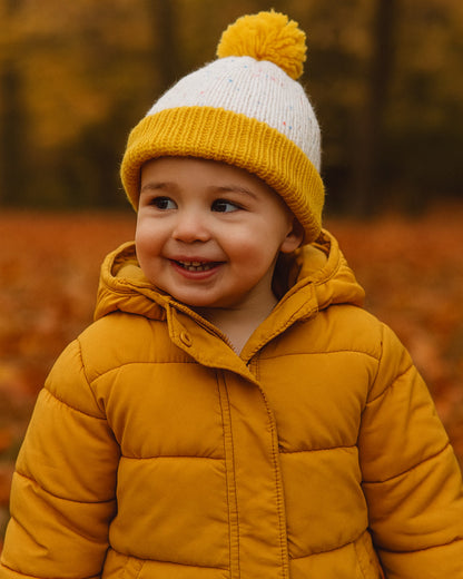Kids two tone beanie, Yellow on kids head