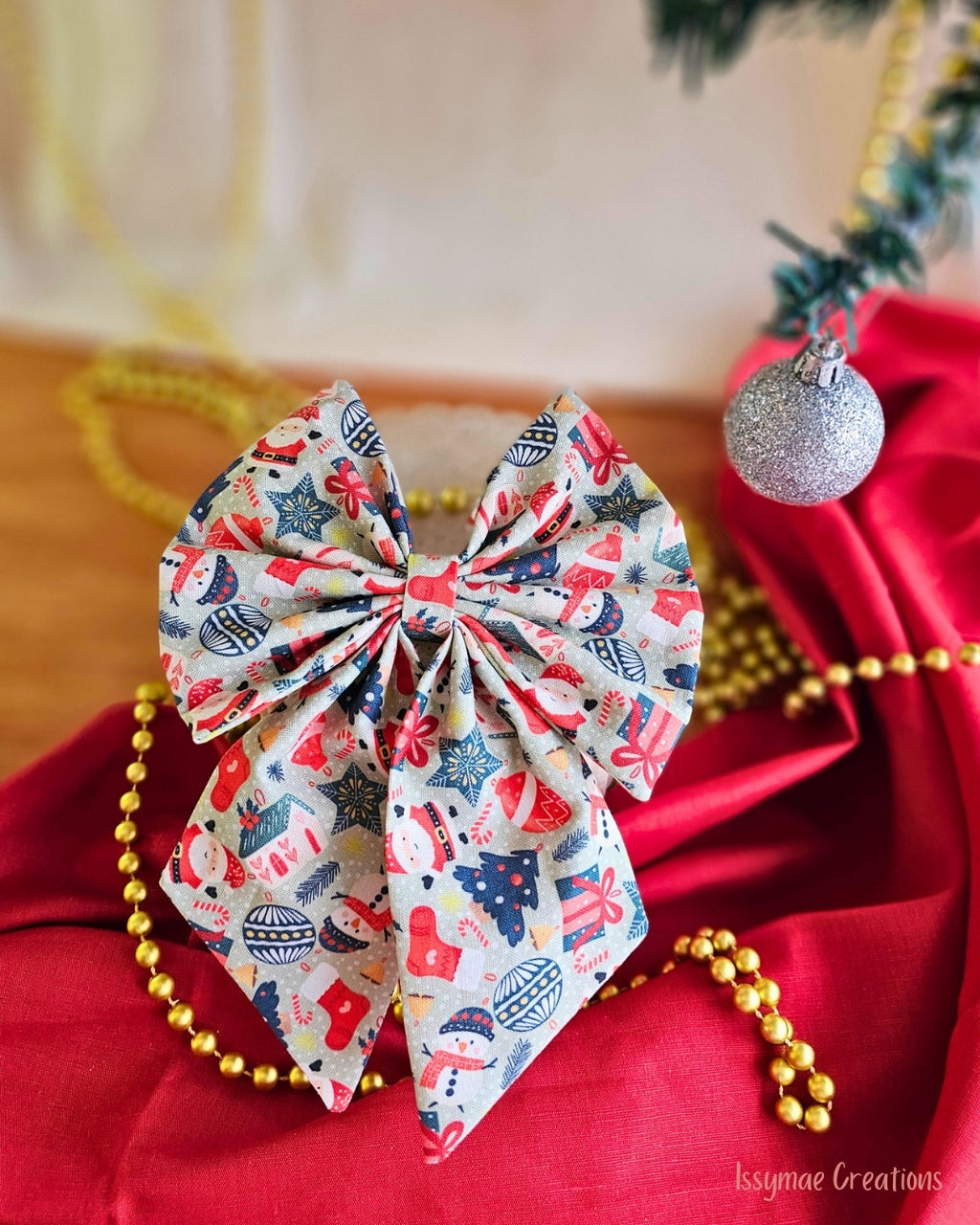 Christmas Hair bow on a red background