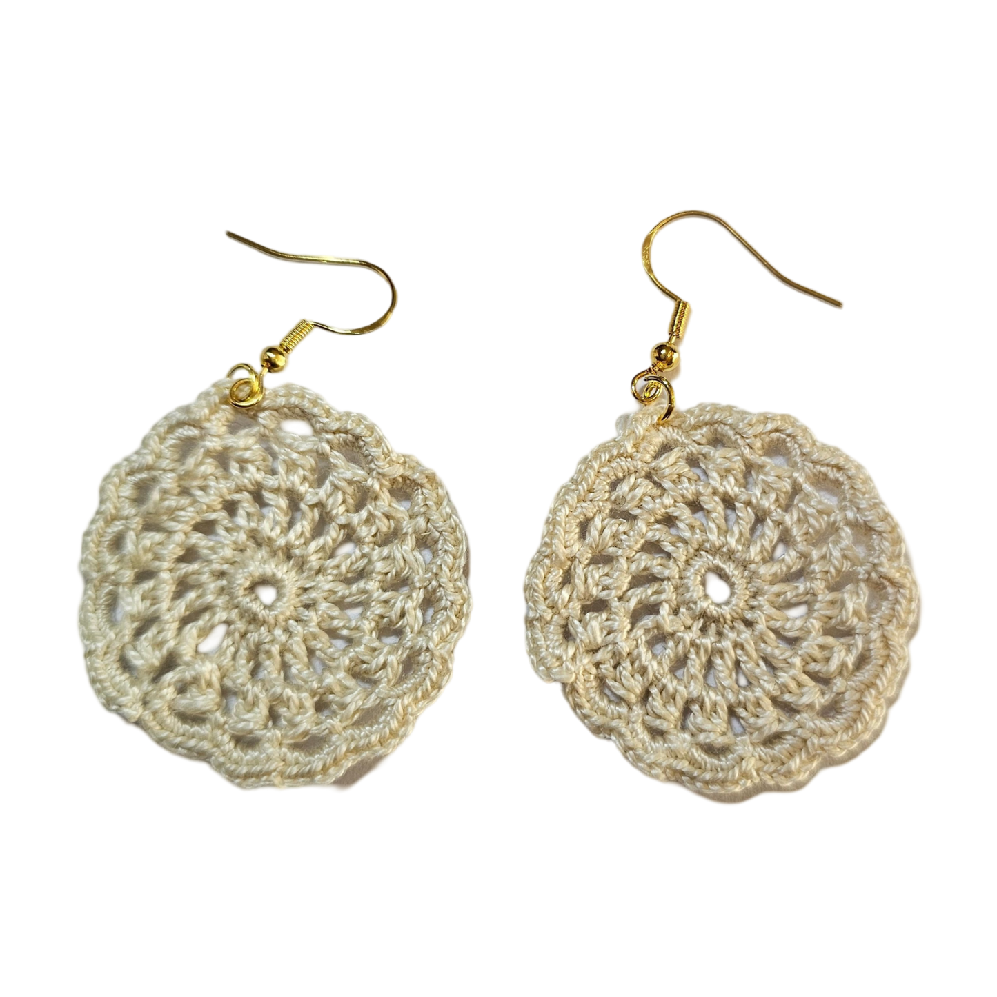 Frankie Cream Crochet Earring